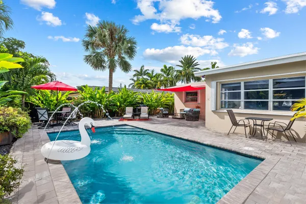 $5,600 | 2640 Northwest 9th Lane, Wilton Manors, FL 33311
