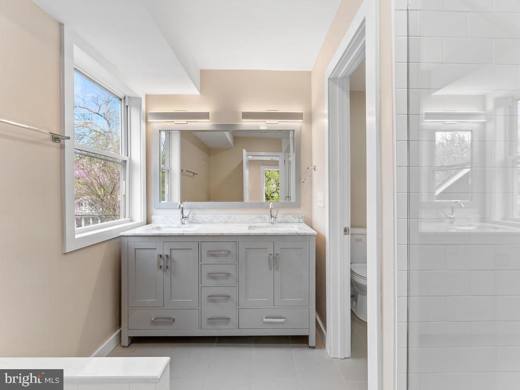 3111 Windom Road Mount Rainier, MD 20712 - Photo 20 of 46 Master Bathroom