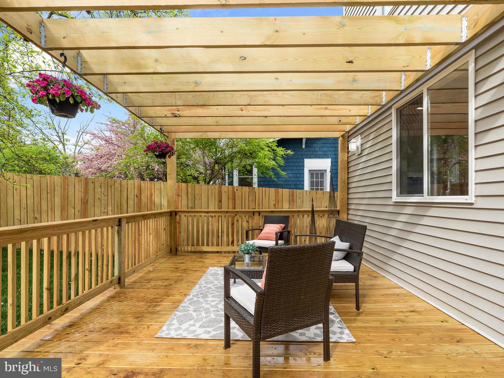3111 Windom Road Mount Rainier, MD 20712 - Photo 41 of 46 Great deck for hosting