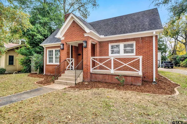 $340,000 | 606 West Dobbs Street, Tyler, TX 75701
