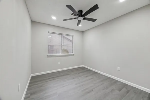 $1,900 | 4934 Deerwood Circle, Baytown, TX 77521
