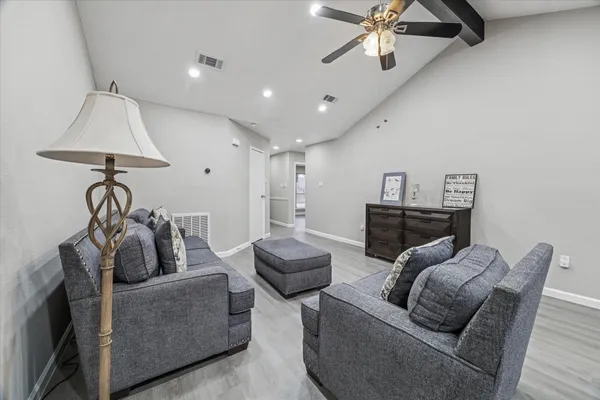 $1,900 | 4934 Deerwood Circle, Baytown, TX 77521