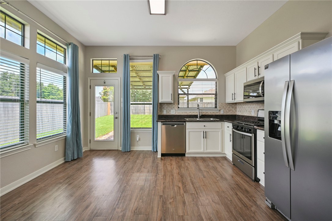 2724 Rivers End Drive College Station, TX 77845 - Photo 4 of 19