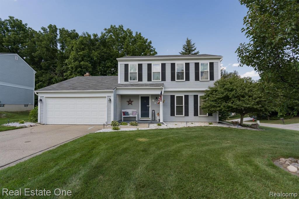523 Whitney Drive Rochester Hills, MI 48307 - Photo 1 of 34