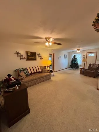 $185,000 | 106 West Elm Street, Shelbina, MO 63468