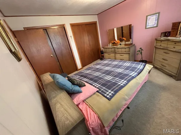 $185,000 | 106 West Elm Street, Shelbina, MO 63468