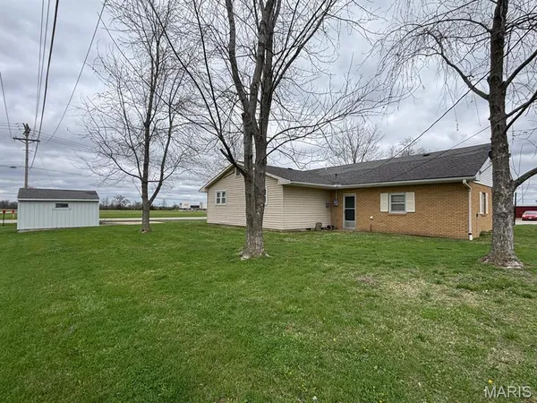 $185,000 | 106 West Elm Street, Shelbina, MO 63468