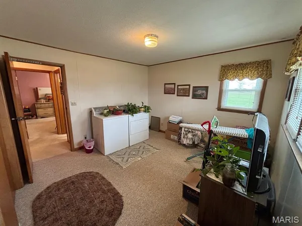$185,000 | 106 West Elm Street, Shelbina, MO 63468