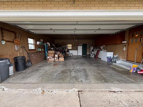 $185,000 | 106 West Elm Street, Shelbina, MO 63468