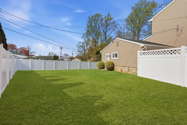 $589,900 | 425 Austin Circle, Fairless Hills, PA 19030