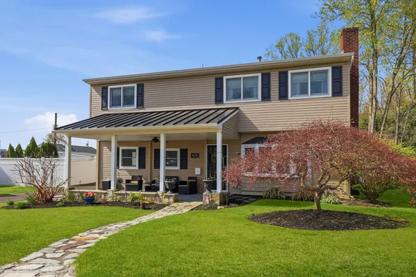 $589,900 | 425 Austin Circle, Fairless Hills, PA 19030