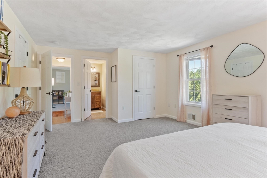 98 North End Road Townsend, MA 01469 - Photo 24 of 42
