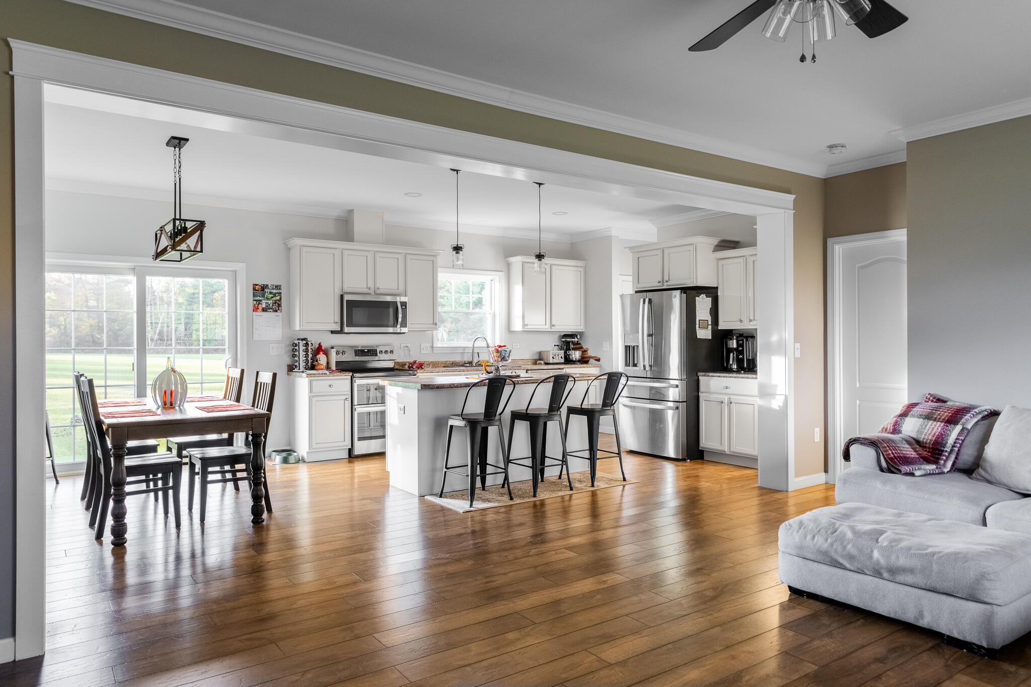 312 Kittredge Road Bangor, ME 04401 - Photo 8 of 30 House Interiors-13