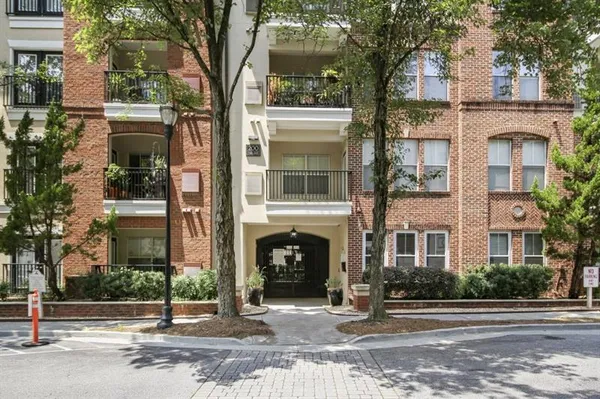 a view of utility room