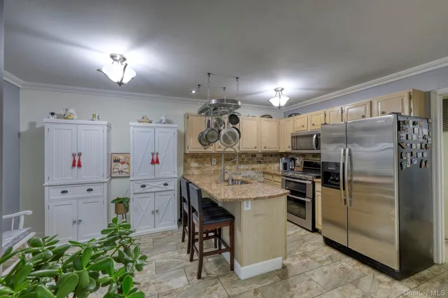 $375,000 | 86 Albert Court, Monroe, NY 10950