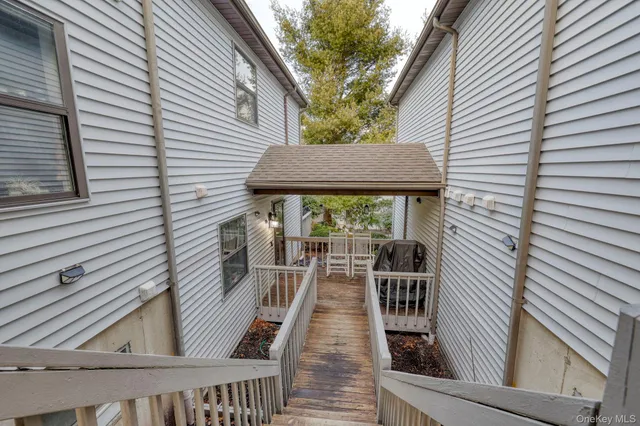 $375,000 | 86 Albert Court, Monroe, NY 10950