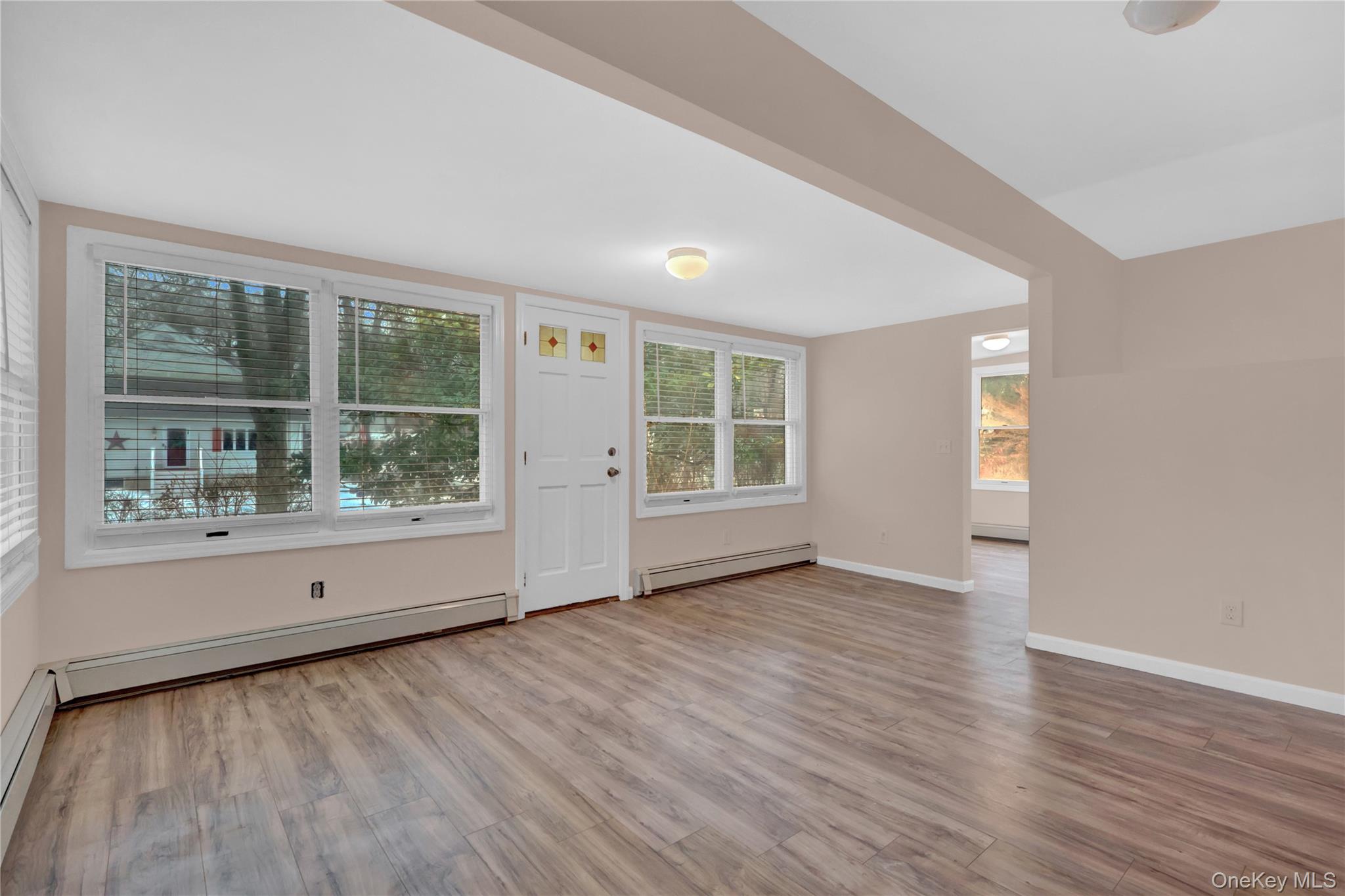 11 Island Road Sound Beach, NY 11789 - Photo 4 of 21