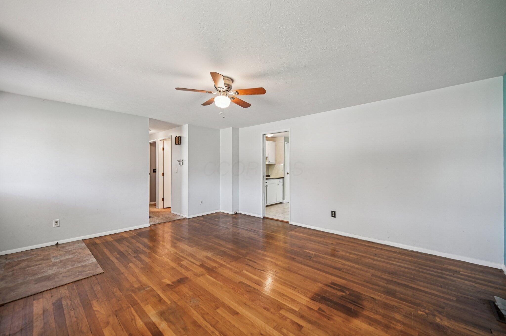 456 Edwards Road Circleville, OH 43113 - Photo 6 of 48 7-web-or-mls-Edwards Rd-S0210-007