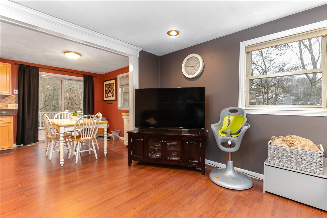 7 Jade Road Coventry, RI 02816 - Photo 11 of 29