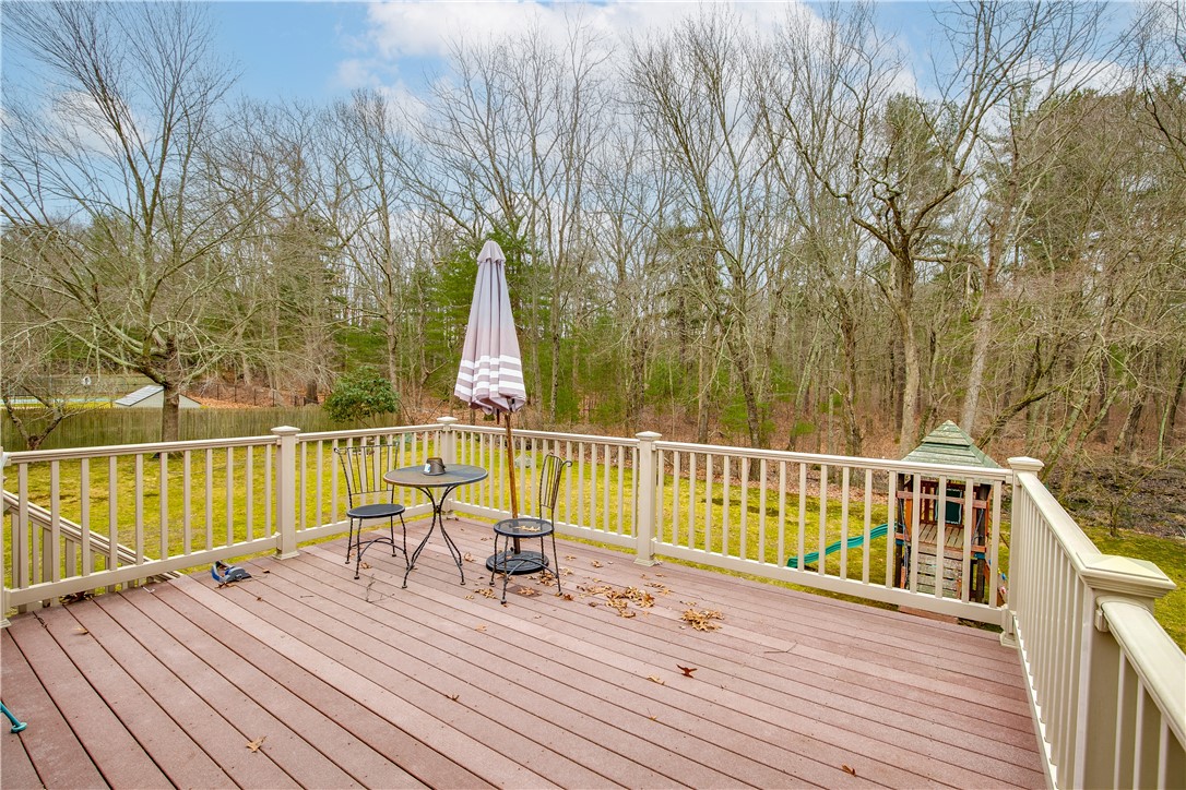 7 Jade Road Coventry, RI 02816 - Photo 25 of 29