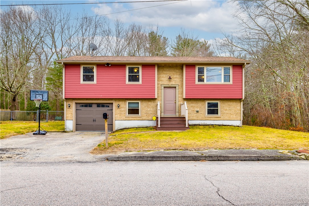 7 Jade Road Coventry, RI 02816 - Photo 3 of 29