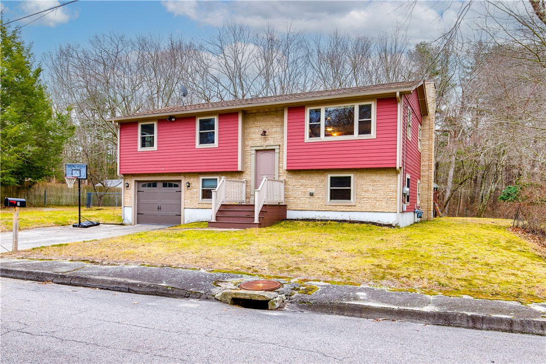 7 Jade Road Coventry, RI 02816 - Photo 4 of 29