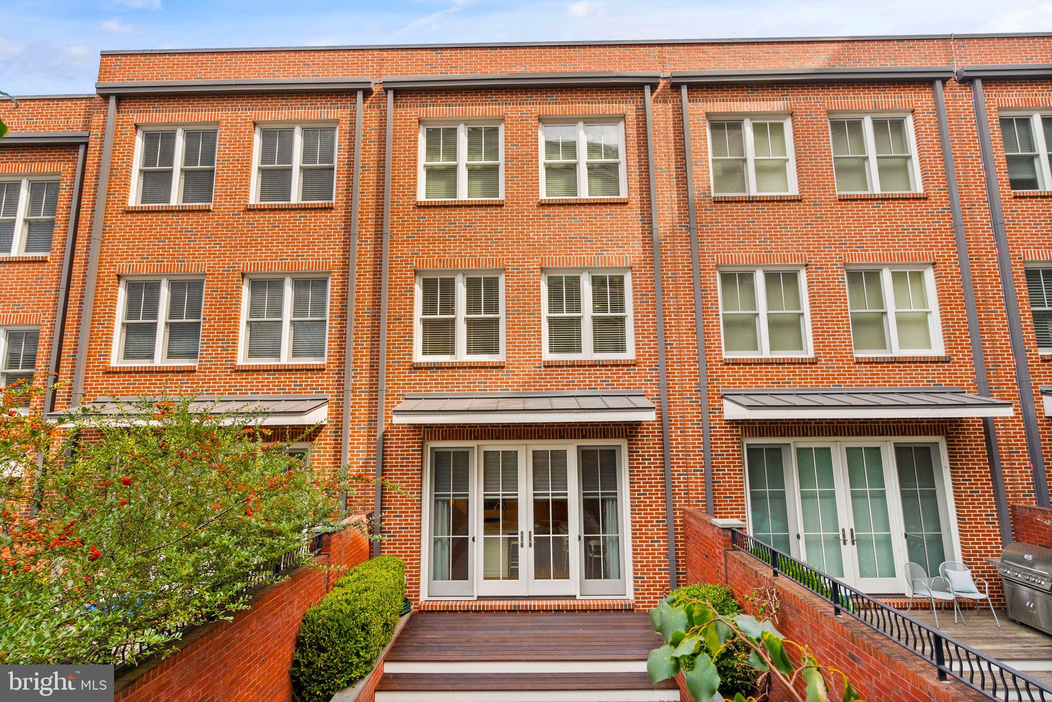 424 3rd Street Northeast Washington, DC 20002 - Photo 32 of 33 front view of a brick house