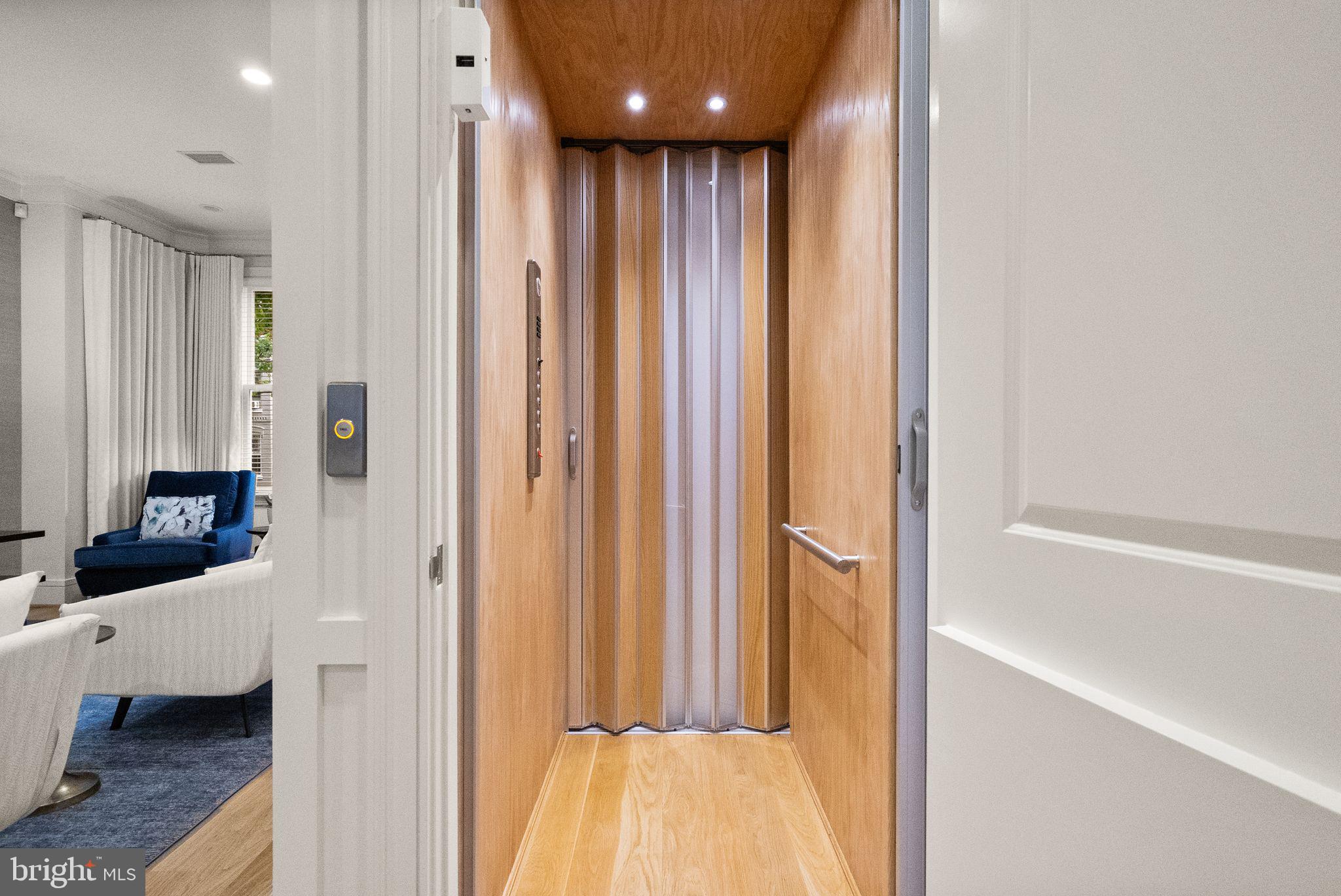 424 3rd Street Northeast Washington, DC 20002 - Photo 5 of 33 a bathroom with a bathtub and a shower