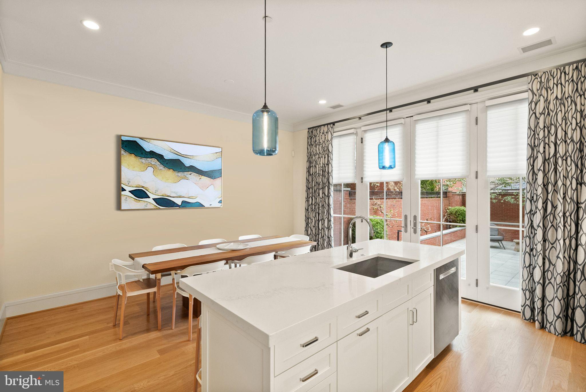 424 3rd Street Northeast Washington, DC 20002 - Photo 10 of 33 a very nice looking room with a large window