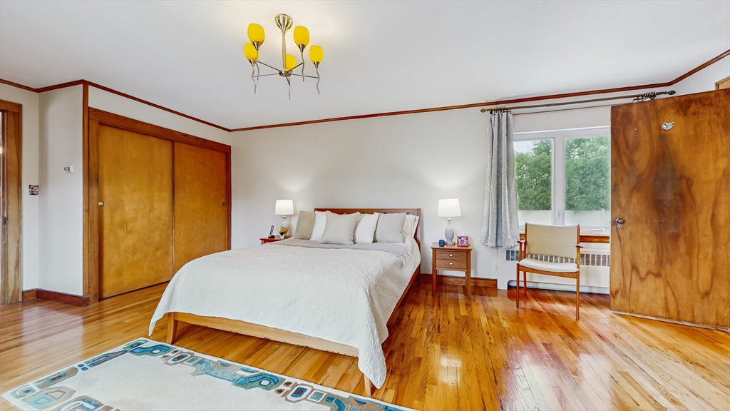 36 Lorna Road Newton, MA 02459 - Photo 9 of 18