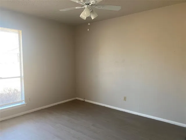 $1,950 | 1133 Tahoe Drive, Lewisville, TX 75067