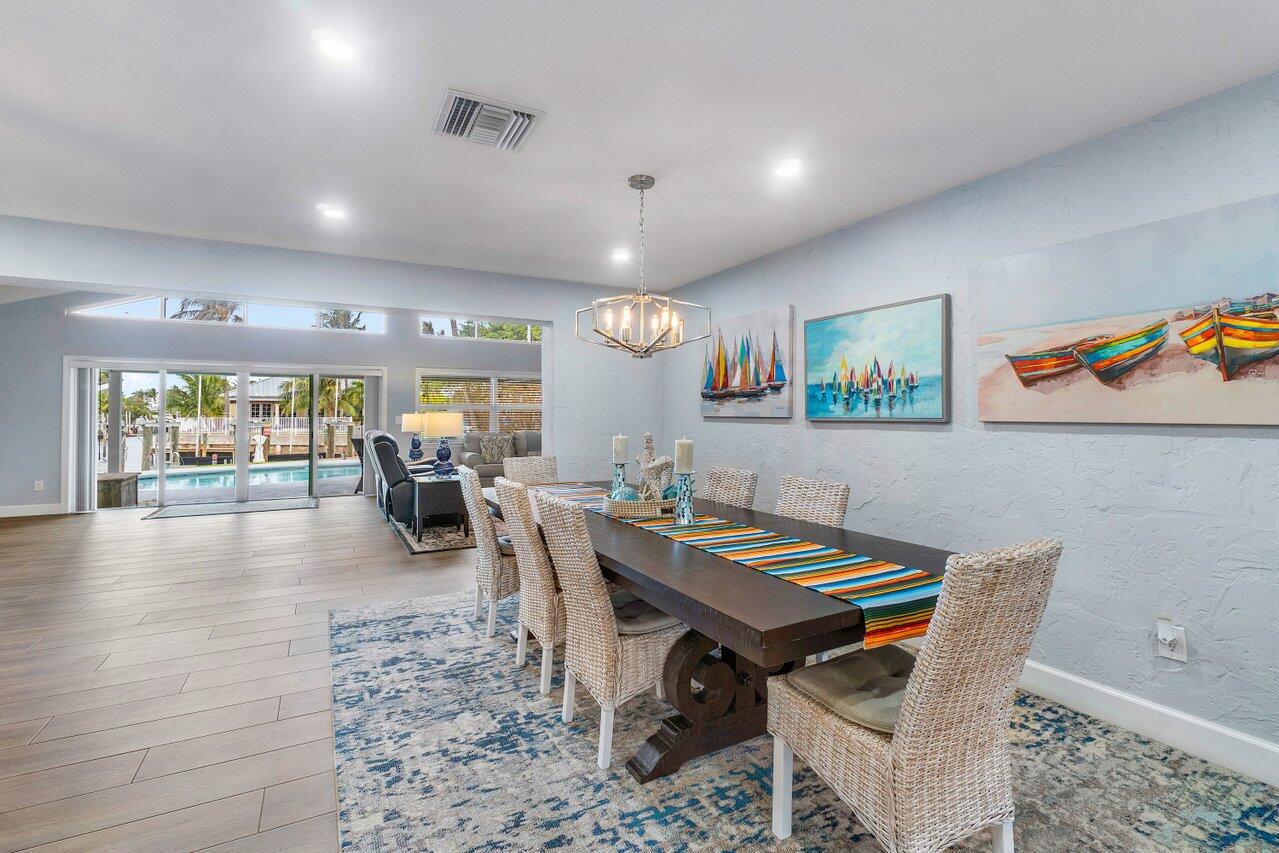 130 Riviera Drive Riviera Beach, FL 33404 - Photo 25 of 68 Dining Area