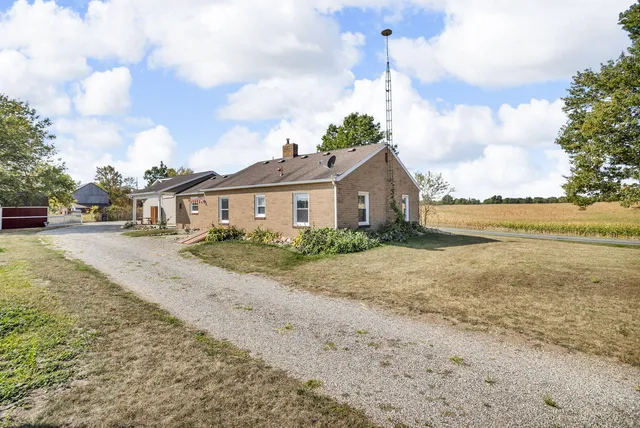 $249,000 | 349 North Francisco Road, Grass Lake, MI 49240