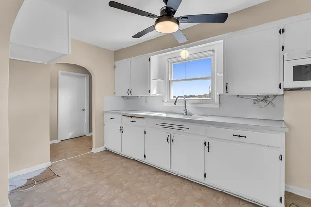 $249,000 | 349 North Francisco Road, Grass Lake, MI 49240