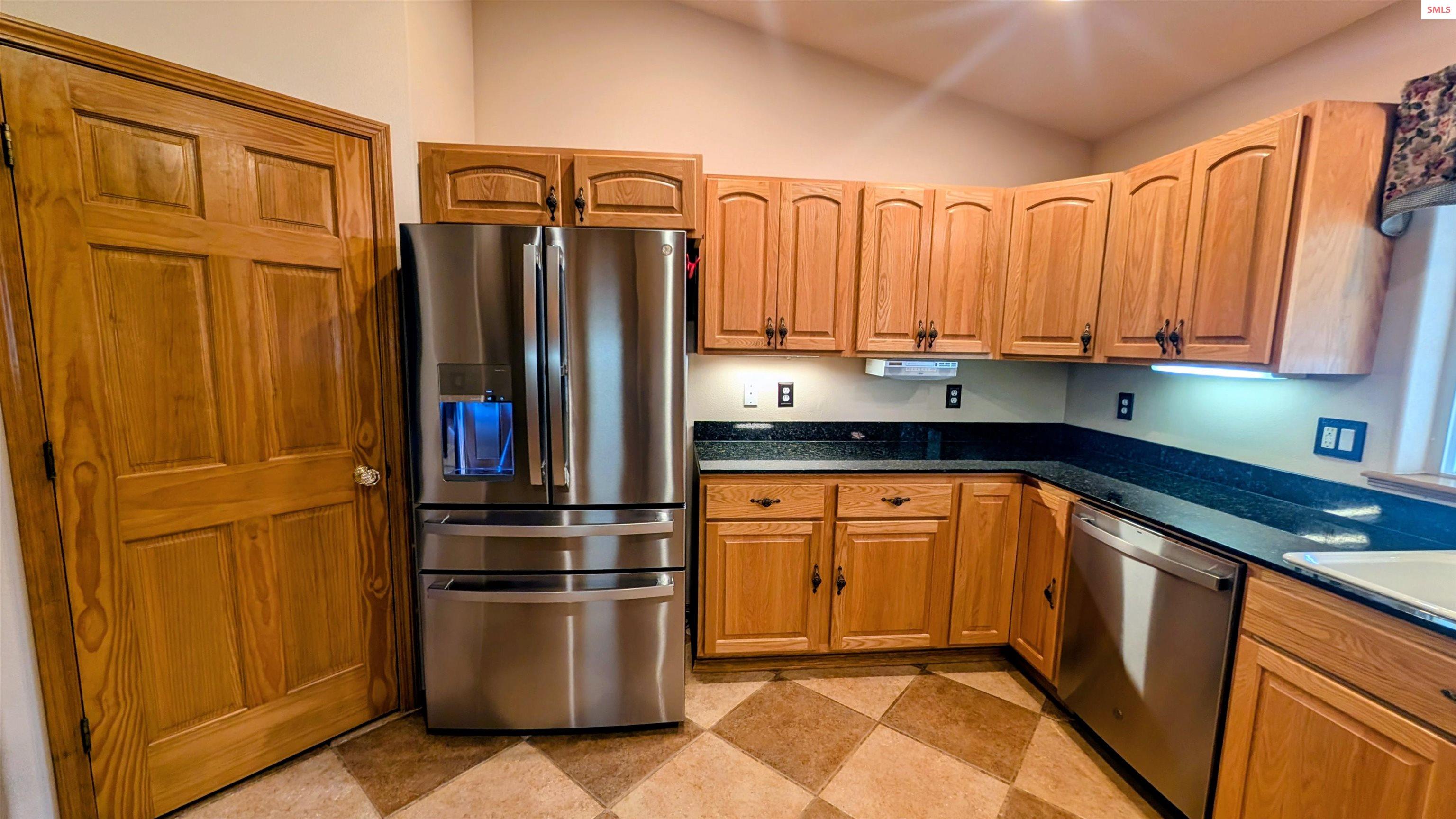 21972 North Molly Lane Rathdrum, ID 83858 - Photo 9 of 39 Gallery Image 9