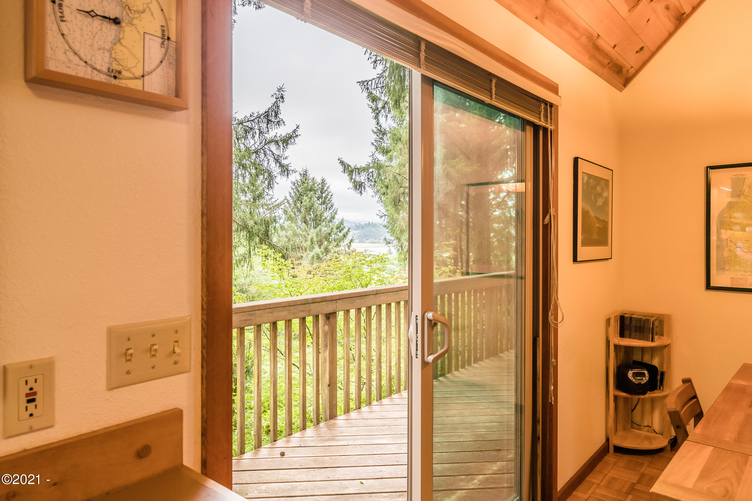3670 Ridge Road Otis, OR 97368 - Photo 16 of 20 DSC06757-5-HDR-SEO-YOUR-IMAGE