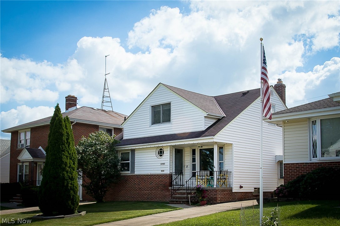 11428 Hempstead Road Garfield Heights, OH 44125 - Photo 1 of 30
