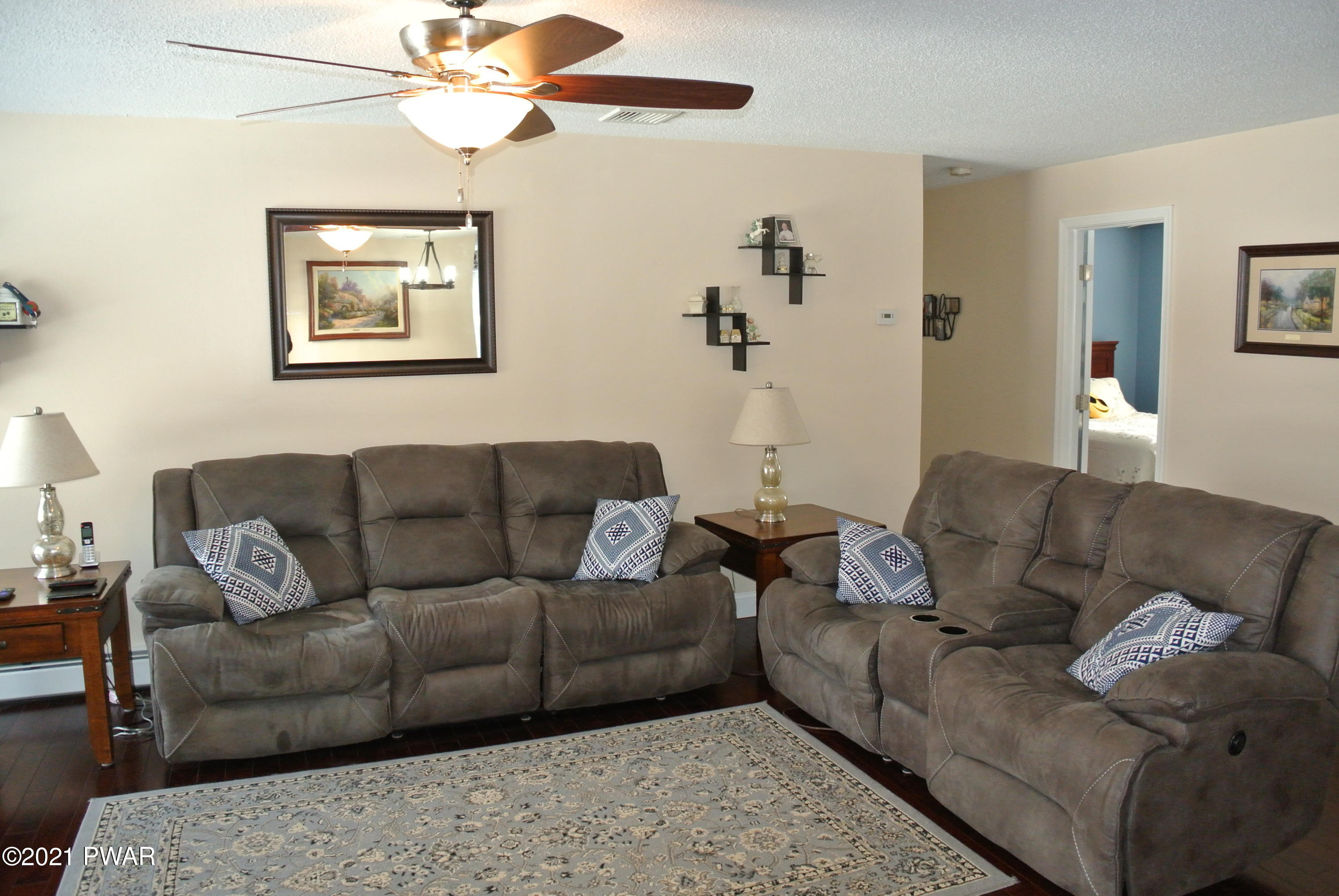 125 Yale Road Milford, PA 18337 - Photo 19 of 46 Living Room