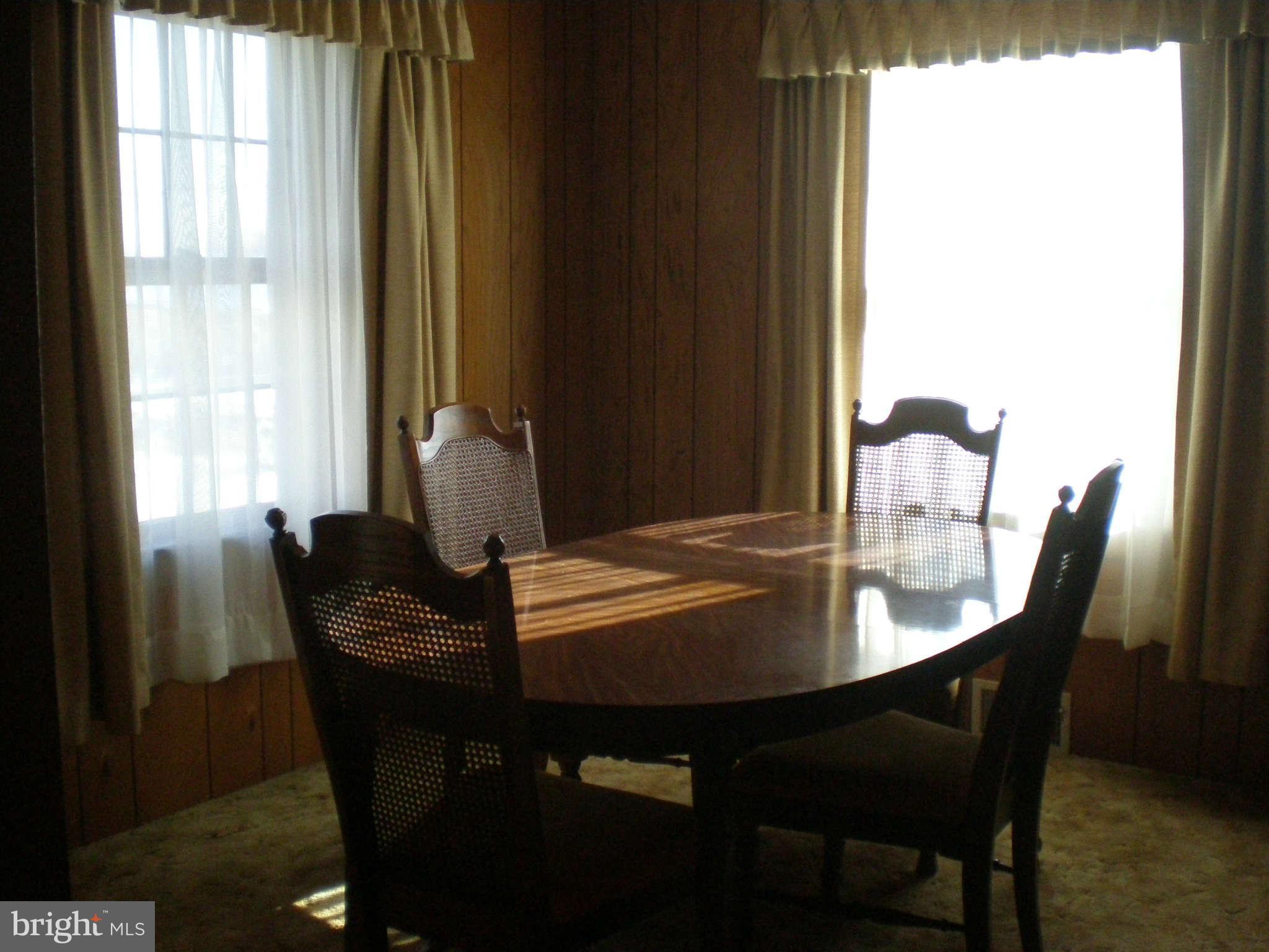 205 Devonshire Road Hagerstown, MD 21740 - Photo 8 of 20 Dining Room