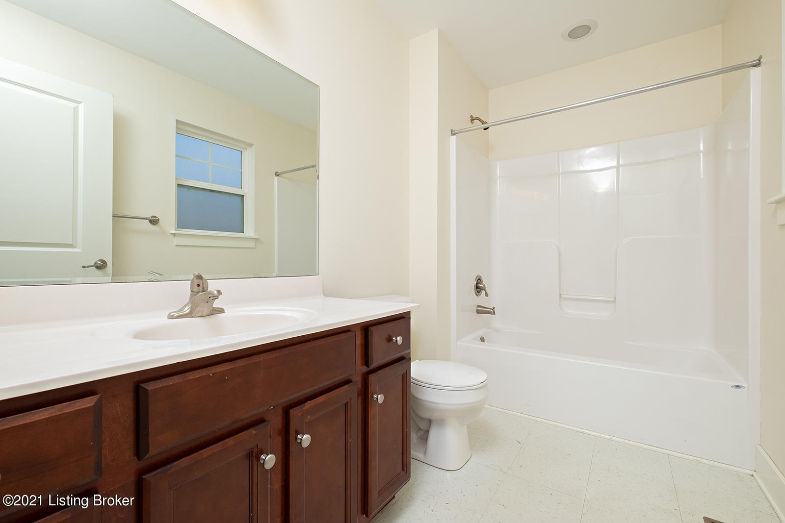 3433 Boxelder Road Louisville, KY 40216 - Photo 22 of 41 20210202_1820
