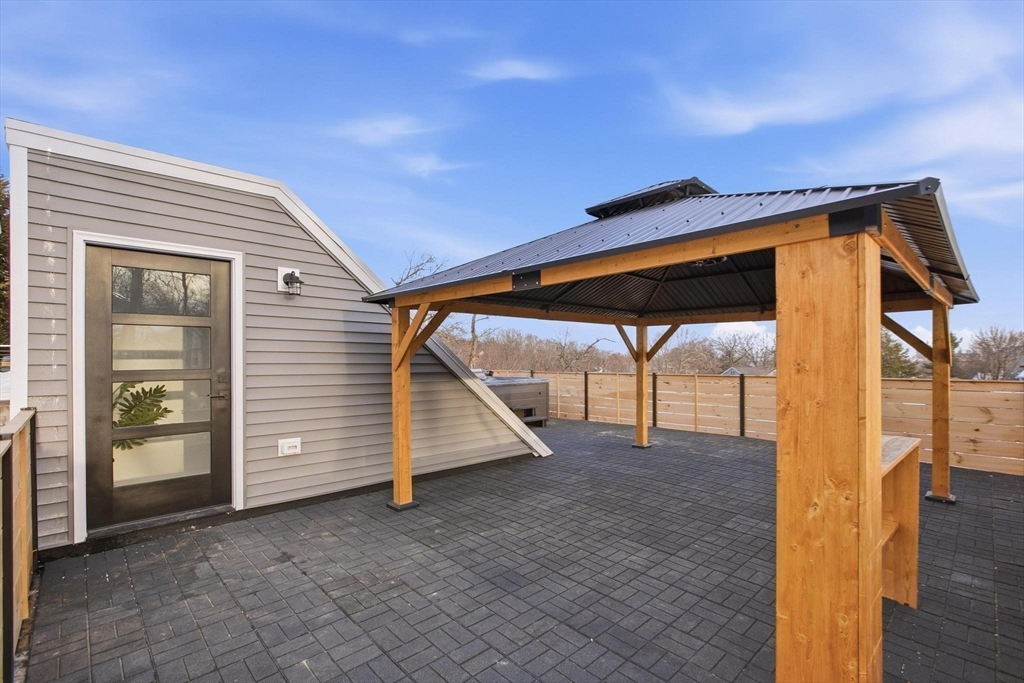 15 Landry Road Medford, MA 02155 - Photo 34 of 40