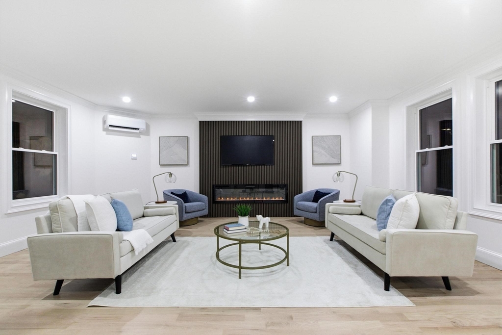 15 Landry Road Medford, MA 02155 - Photo 7 of 40