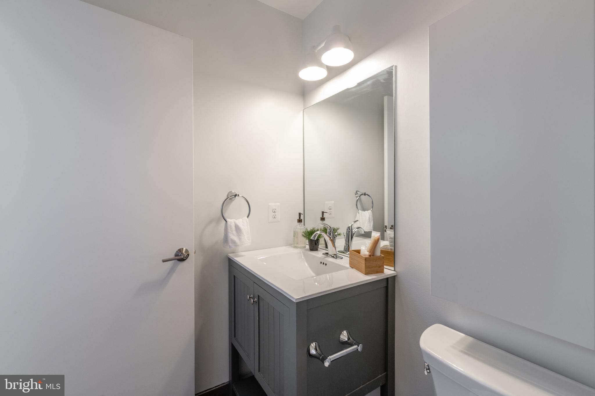 2023 Kalorama Road Northwest, Unit 4 Washington, DC 20009 - Photo 14 of 27 Gallery Image 14