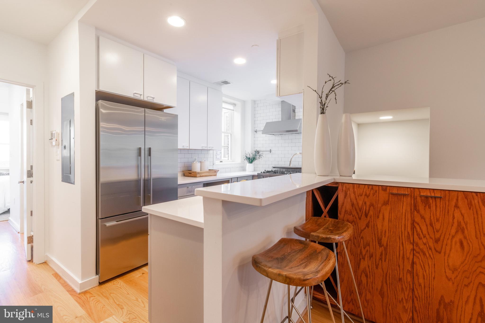 2023 Kalorama Road Northwest, Unit 4 Washington, DC 20009 - Photo 5 of 27 Gallery Image 5