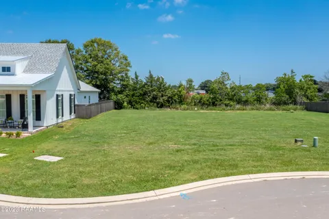 $114,750 | 121 Trail Pointe Drive, Scott, LA 70583