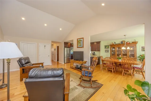 $2,900 | 105 Pine Street, Hamburg, NY 14075