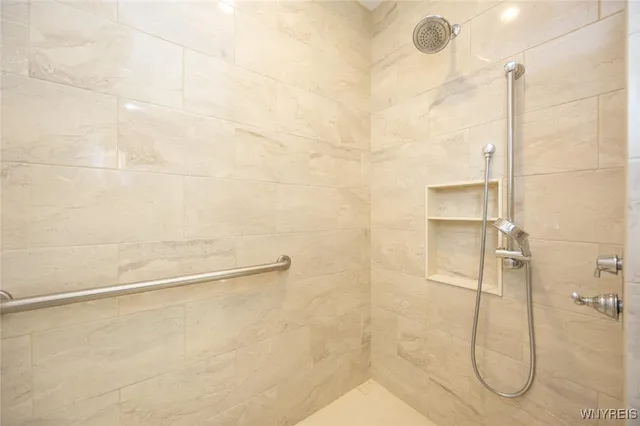 $2,900 | 105 Pine Street, Hamburg, NY 14075