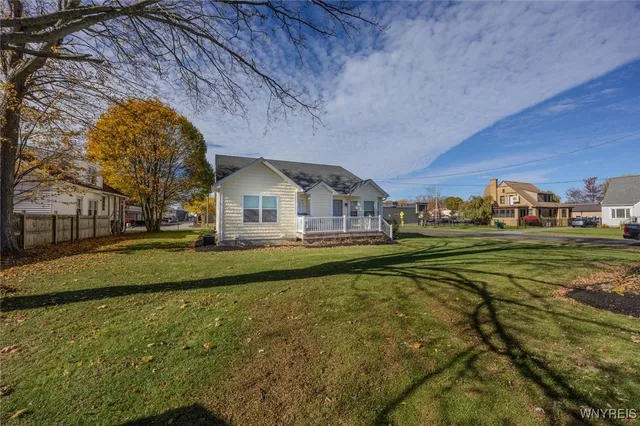 $2,900 | 105 Pine Street, Hamburg, NY 14075