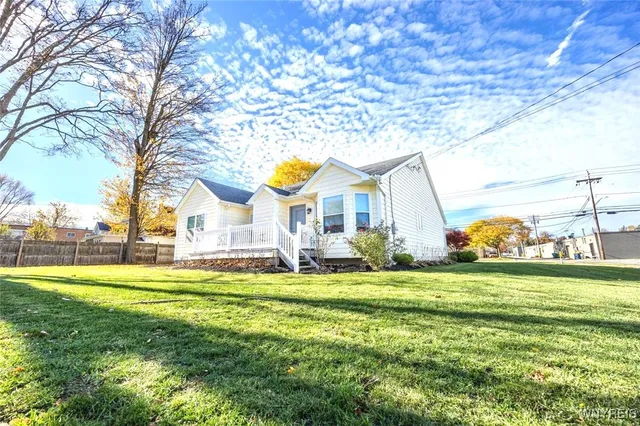 $2,900 | 105 Pine Street, Hamburg, NY 14075