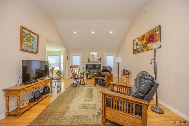 $2,900 | 105 Pine Street, Hamburg, NY 14075